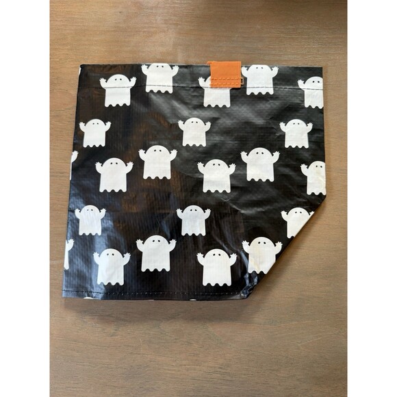 IKEA Kustfyr Halloween Bag Reusable Ghosts 505.996.33 Trick or Treat NEW 2025 - Picture 6 of 7